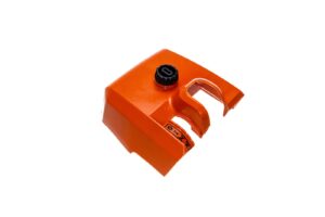 Pokrywa komory gaźnika do pilarek STIHL : MS 290, MS 310, MS 390, 029, 039. Używana w maszynach do numeru seryjnego : 156601767